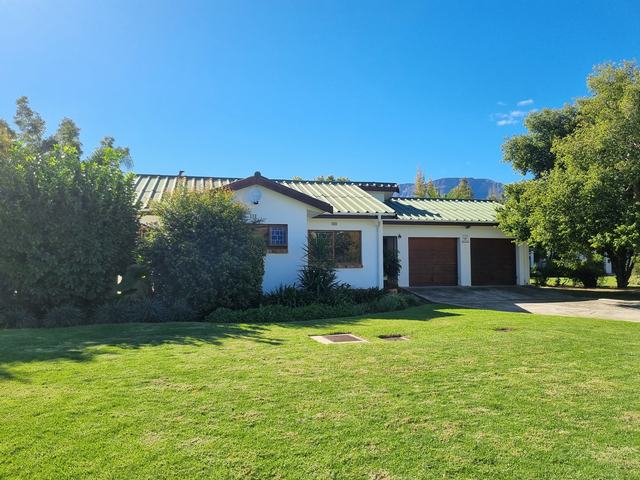 3 Bedroom Property for Sale in Prince Alfred Hamlet Western Cape